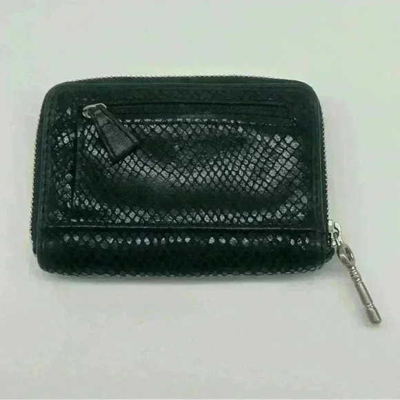 Fossil Wristlet Wallet Black Leather Snake Embossed Key Zipper Around No Strap - Picture 2 of 10